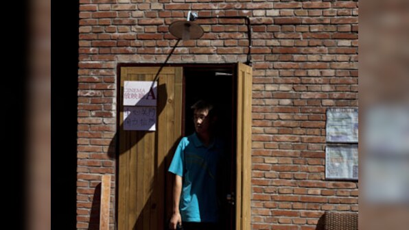China tries to clamp down on independent films