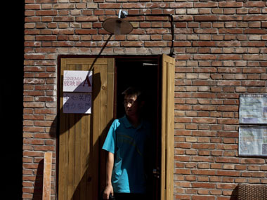 China tries to clamp down on independent films China tries to clamp down on independent films