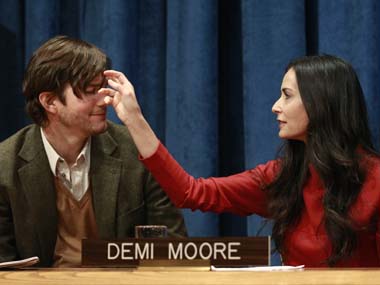 Demi Moore desperate to see Ashton Kutcher's Jobs Demi Moore desperate to see Ashton Kutcher's Jobs