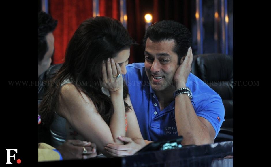 Photos: Salman Khan, Madhuri set the stage on fire in Jhalak Dikhla Jaa Photos: Salman Khan, Madhuri set the stage on fire in Jhalak Dikhla Jaa