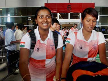 Gold-medal winning archery team come home to drab welcome Gold-medal winning archery team come home to drab welcome
