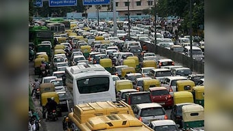 Waterlogging and traffic jams in Delhi after heavy rains 