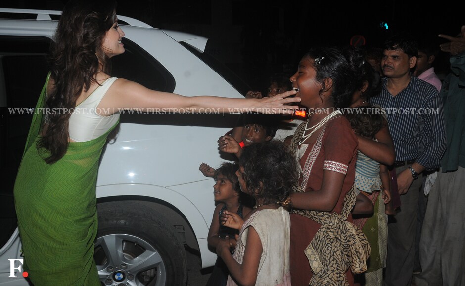 Diya-Mirza2