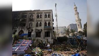 Egypt: Pro-Morsi protesters storm building in Cairo, death toll reaches 525
