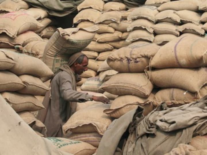 Agriculture credit jumped seven-fold during UPA's tenure: PM