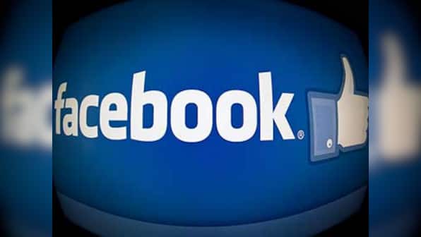 Buying popularity: How politicians pay for social media clout