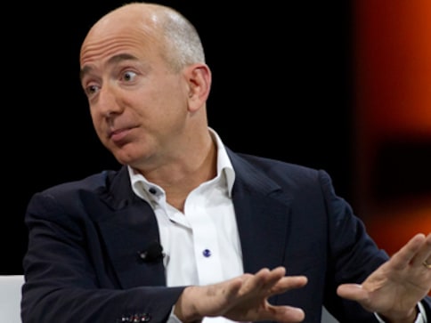 Amazon CEO Jeff Bezos seeks to keep controversies at bay; focusses on e-commerce giant's investment, job creation in India in letter Amazon CEO Jeff Bezos seeks to keep controversies at bay; focusses on e-commerce giant's investment, job creation in India in letter