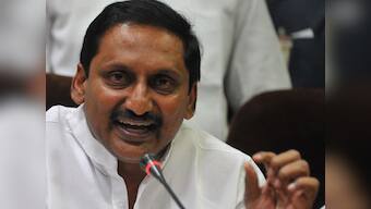 Telangana fallout: Respect people's wishes, Kiran warns his own party, Centre