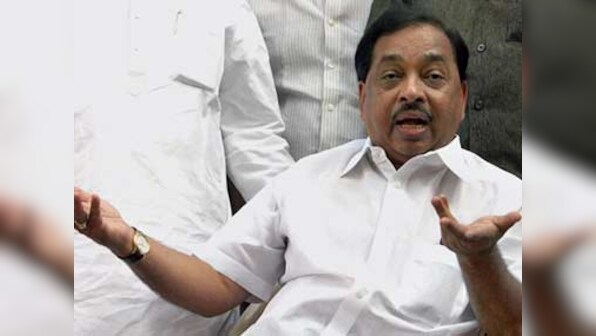 My son Nitesh's tweets weren't against all Gujaratis, says Narayan Rane
