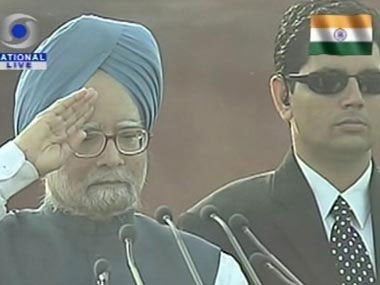 Live: Secularism, Food Bill; PM hard sells UPA in I-day speech Live: Secularism, Food Bill; PM hard sells UPA in I-day speech