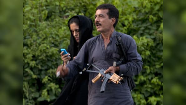 Pakistan: Gun-toting man arrested alive after six-hour ordeal