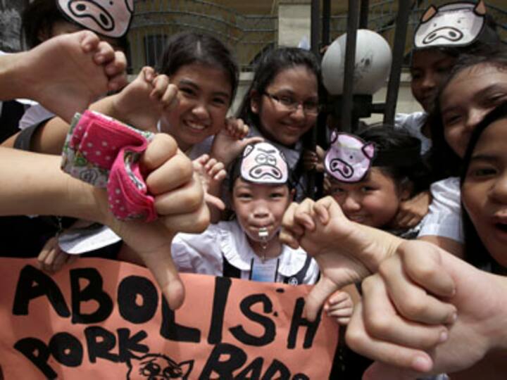 Philippine journalist gunned down for being critical of corruption