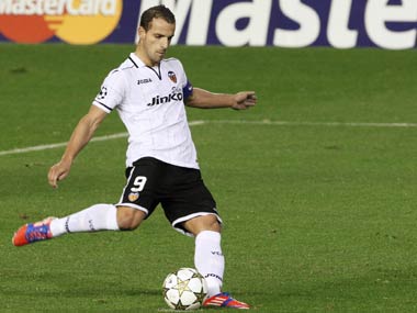 Spurs complete big-money Soldado signing Spurs complete big-money Soldado signing