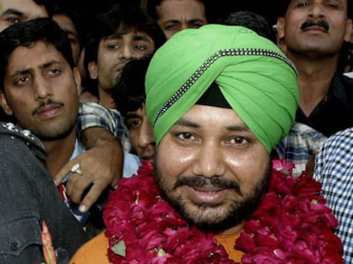Singer Daler Mehndi joins Congress