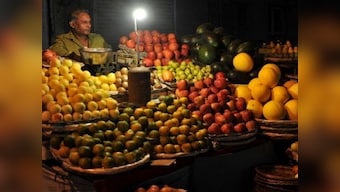 Research draws big question mark on whether to eat fruit or not, says excessive consumption causes liver to store more fat