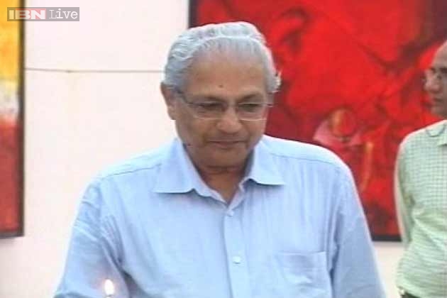 Miffed with Modi govt, Justice Mehta refuses to take charge as Gujarat Lokayuta Miffed with Modi govt, Justice Mehta refuses to take charge as Gujarat Lokayuta