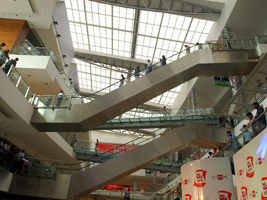 Delhi's colonies unleash citizen fury against proposed mall Delhi's colonies unleash citizen fury against proposed mall