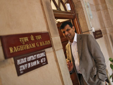 Dr Raghuram Rajan, mind the sharks on Mint Street Dr Raghuram Rajan, mind the sharks on Mint Street