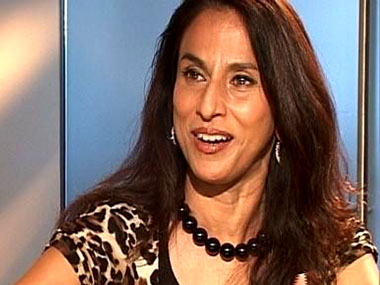 I'm not intimidated, politicians should focus on potholes: Shobhaa De I'm not intimidated, politicians should focus on potholes: Shobhaa De