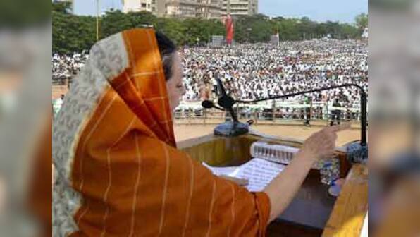  Sonia to launch Zero Landless Project in Kerala on 8 Sep