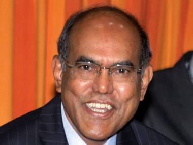 PM gave RBI Guv a pat on back, not rap on knuckles PM gave RBI Guv a pat on back, not rap on knuckles