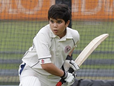 Arjun Tendulkar makes his Kanga debut; photographers get snap happy Arjun Tendulkar makes his Kanga debut; photographers get snap happy