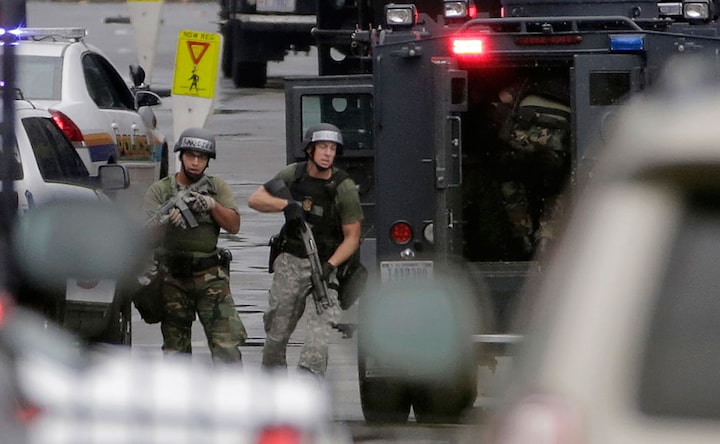 Photos: Military veteran on a shooting spree kills 13 in Washington 