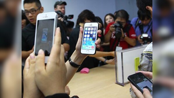 Apple's iPhone 5s launch fails to impress Chinese smartphone buyers 