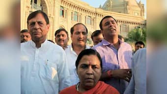 Muzaffarnagar riots: BJP MLAs to surrender, corner Akhilesh