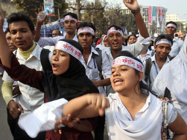 Bangladesh: Violent clashes follow Jamaat leader's sentencing Bangladesh: Violent clashes follow Jamaat leader's sentencing