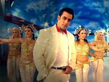 Salman Khan returns in Bigg Boss 7. Screengrab.