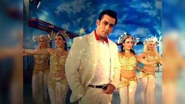 Bigg Boss 7: Two Salman Khans, one Advani, and no toilet paper