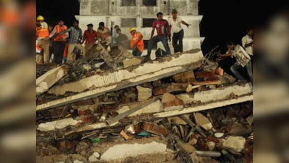 Mumbai: Several feared trapped in Dockyard Road building collapse