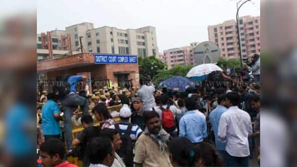 Delhi gangrape: The drama inside and outside the Saket court