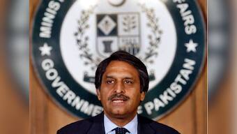 Pak says Nawaz-Singh 'discussed' terrorism, but gives no clear assurance