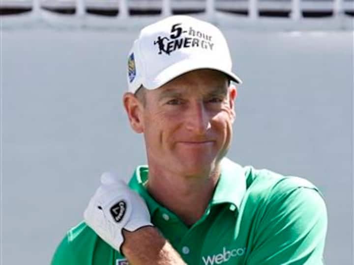 BMW Championship: Furyk one ahead, Tiger four back