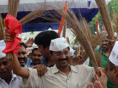 Won't support BJP or Cong if Delhi poll is hung: Kejriwal Won't support BJP or Cong if Delhi poll is hung: Kejriwal