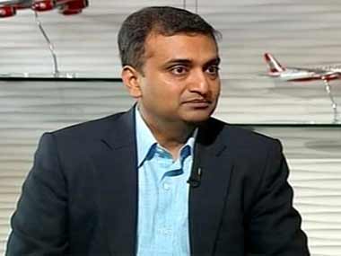 Get this: Staff unpaid but Kingfisher CEO rakes in Rs 4 cr Get this: Staff unpaid but Kingfisher CEO rakes in Rs 4 cr