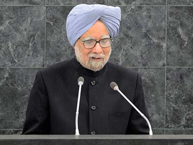 Sharif's 'dehati aurat' comment causes outrage, trends on Twitter Sharif's 'dehati aurat' comment causes outrage, trends on Twitter