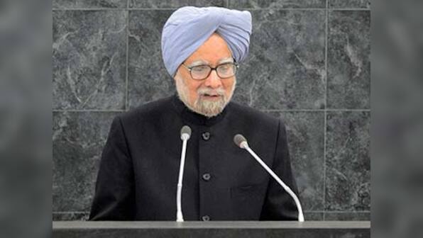 Sharif's 'dehati aurat' comment causes outrage, trends on Twitter