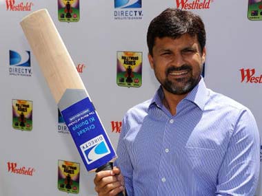 Moin asks Misbah to change his approach to captaincy Moin asks Misbah to change his approach to captaincy