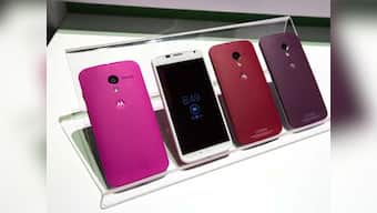 Motorola says it is shipping 100,000 Moto X phones per week from Texas 