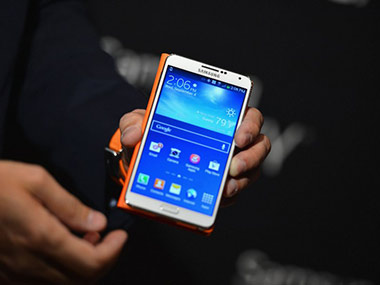 Note 3 Over Galaxy Note 3 Review: Make-over is good but complicated to use – Firstpost