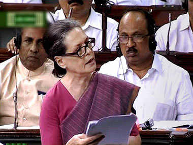 Sonia Gandhi goes to US for medical check up Sonia Gandhi goes to US for medical check up