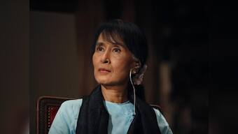 Suu Kyi wants to pick lessons of anti-graft, edu from Singapore