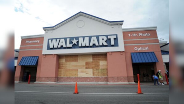 Wal-Mart Asia chief to discuss sourcing norms with Anand Sharma on 1 Nov