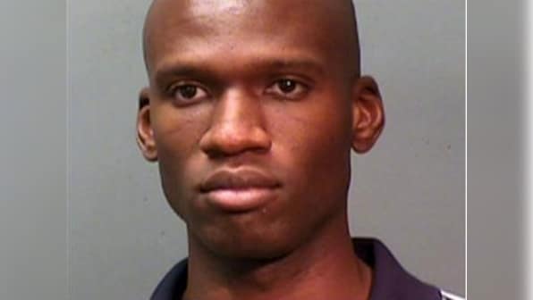 Washington: Navy Yard gunman told police he was hearing voices 