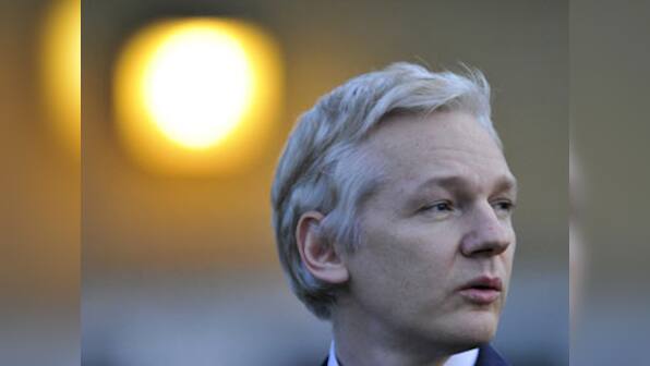 Assange asks Sweden to investigate luggage he lost in 2010