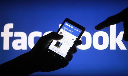 Facebook broadens effort to show ad payoff Facebook broadens effort to show ad payoff