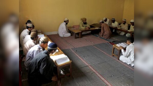Leading Islamic body Darul Uloom issues fatwa against photography